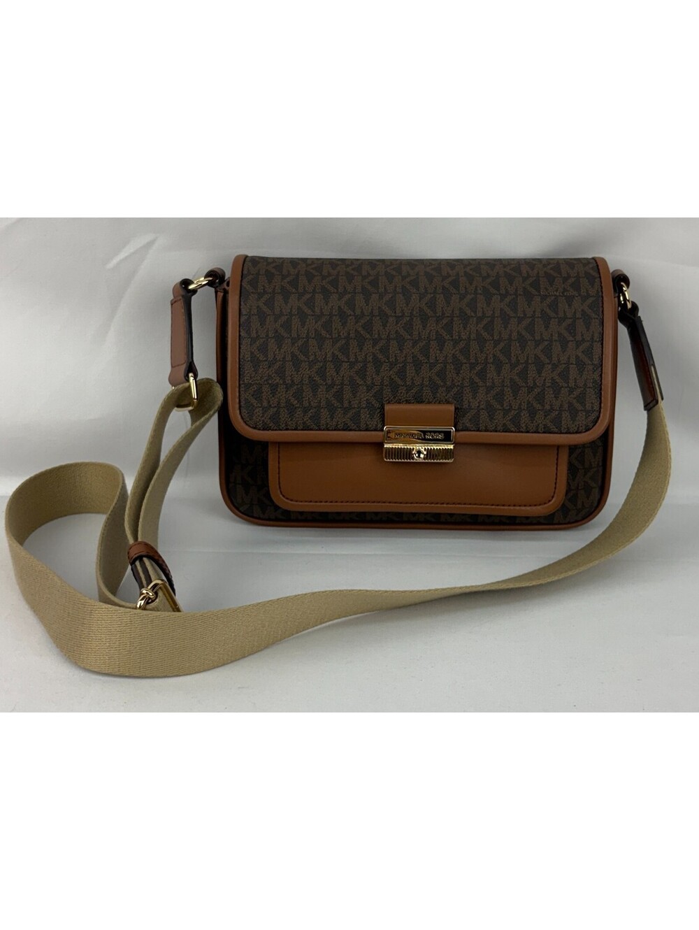 Michael Kors Bradshaw Medium Signature Logo Brown Messenger Bag